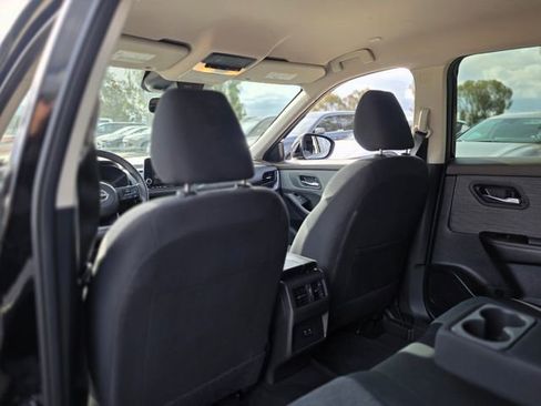 Used 2023 Nissan Rogue SV FWD image 17
