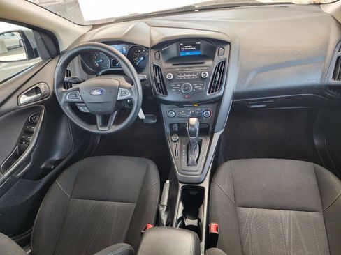 Used 2015 Ford Focus SE image 11