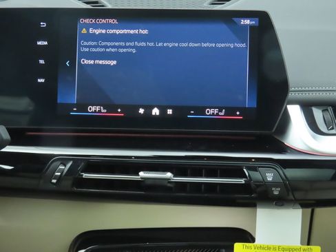 Used 2025 BMW X1 xDrive28i w/ Premium Package image 15