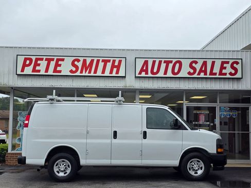 Used 2020 Chevrolet Express 2500 w/ Driver Convenience Package image 2