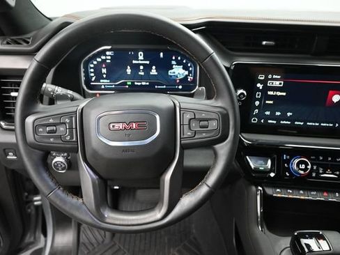 Used 2024 GMC Sierra 1500 AT4 w/ Technology Package AWD/4WD image 13