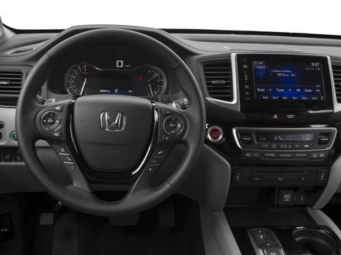 Used 2016 Honda Pilot Touring image 6