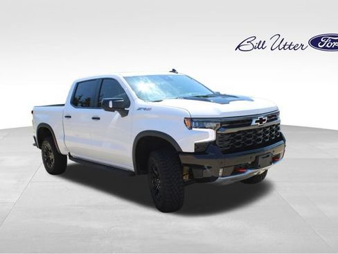 Used 2026 Chevrolet Silverado 1500 ZR2 AWD/4WD image 3
