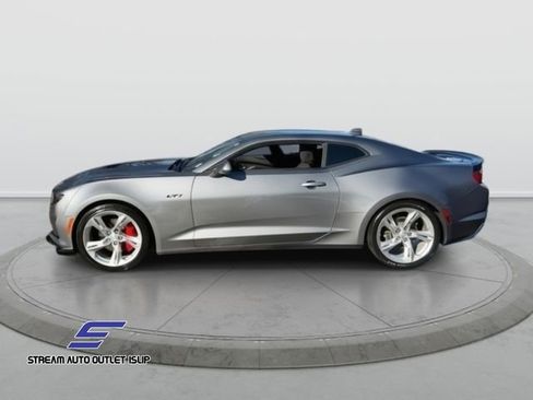 Used 2021 Chevrolet Camaro LT image 4