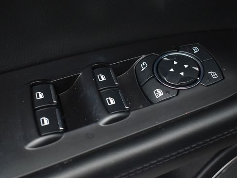 Used 2023 Lincoln Nautilus AWD w/ Premium Package image 12