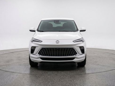 Used 2025 Buick Encore GX Preferred AWD/4WD image 2