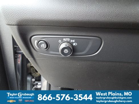 Used 2022 Buick Envision Preferred FWD image 20