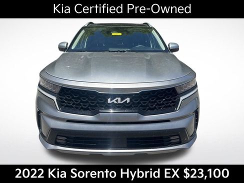 Certified 2022 Kia Sorento EX w/ Panoramic Sunroof Package FWD image 9