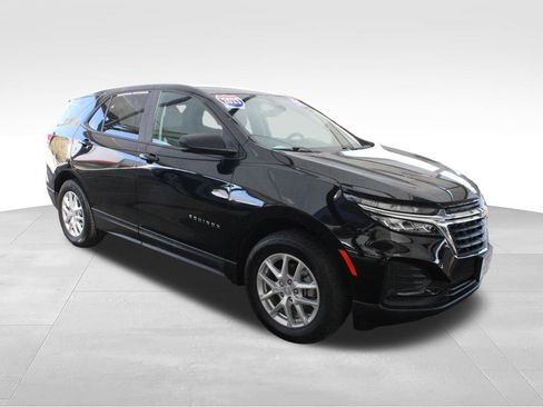 Used 2023 Chevrolet Equinox LS w/ LS Convenience Package AWD/4WD image 7
