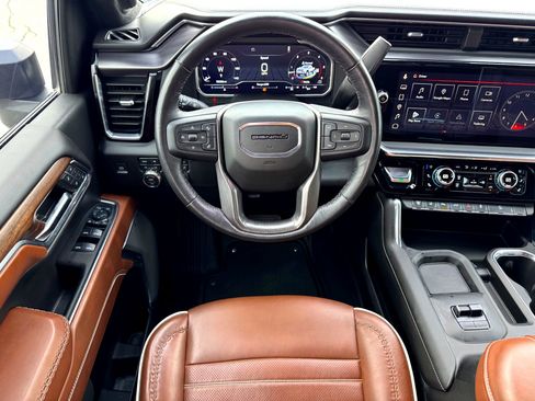 Used 2024 GMC Sierra 2500 Denali Ultimate image 29