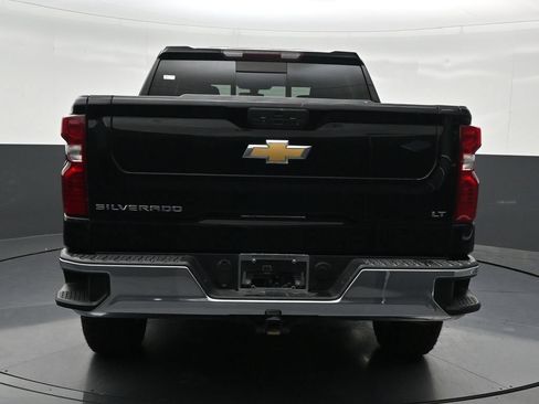 Used 2022 Chevrolet Silverado 1500 LT w/ Convenience Package II RWD image 4