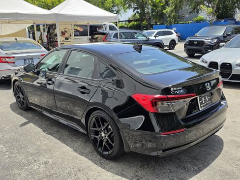 Used 2022 Honda Civic Sport image 4