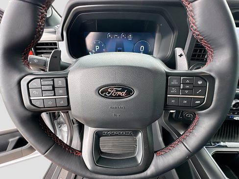 Used 2025 Ford F150 Raptor AWD/4WD image 38
