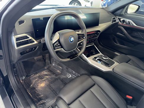 Certified 2025 BMW i4 eDrive40 image 20