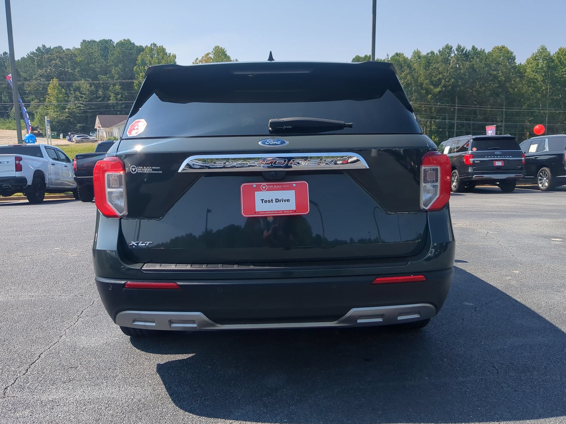 Used 2024 Ford Explorer XLT w/ Equipment Group 202A RWD image 6
