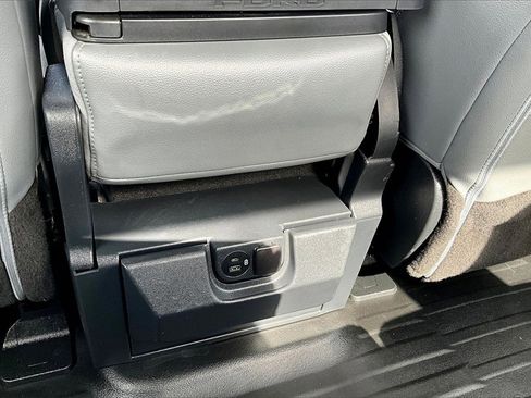 Used 2022 Ford F150 XL w/ Trailer Tow Package image 34