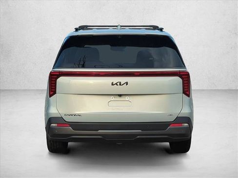 Used 2025 Kia Carnival SX Prestige FWD image 6
