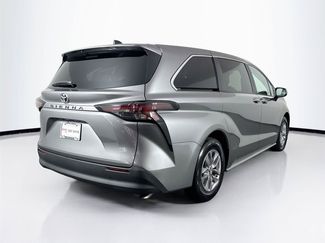 Certified 2026 Toyota Sienna LE FWD video 2