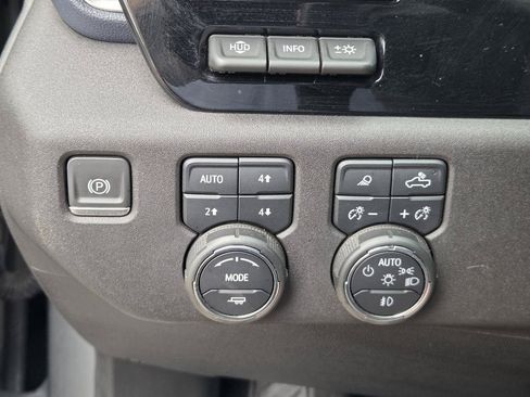 Used 2024 Chevrolet Silverado 2500 High Country w/ High Country Premium Package AWD/4WD image 24