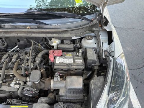 Used 2019 Nissan Kicks SR w/ SR Premium Package FWD image 22