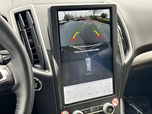 Used 2024 Ford Edge SEL image 36