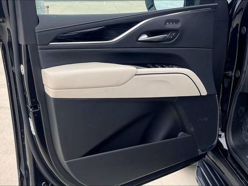 Certified 2024 Cadillac Escalade Sport image 24