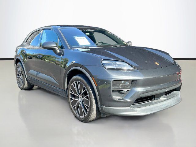 Certified 2025 Porsche Macan 4 Electric AWD/4WD image 7