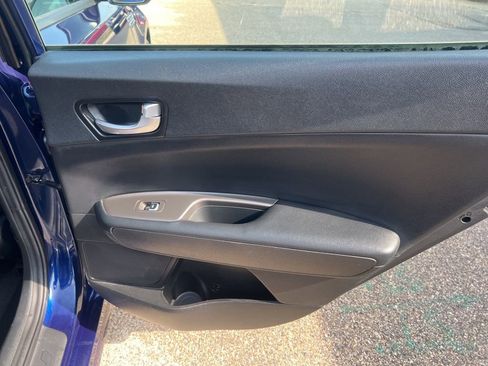 Used 2019 Kia Optima LX image 15