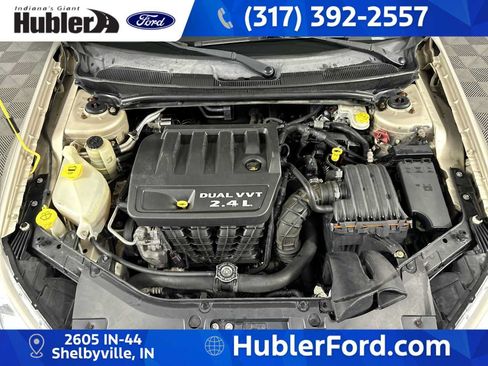 Used 2013 Chrysler 200 Touring FWD image 11