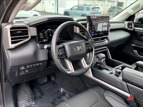 Used 2024 Toyota Tundra Limited image 17