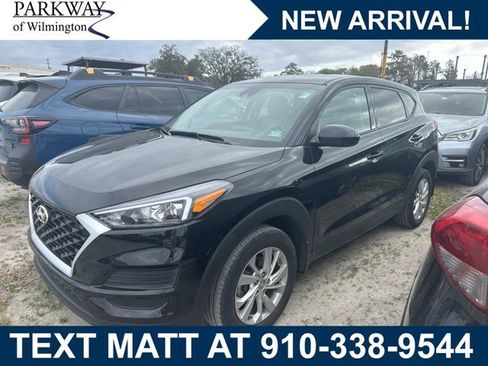 Used 2020 Hyundai Tucson SE image 1