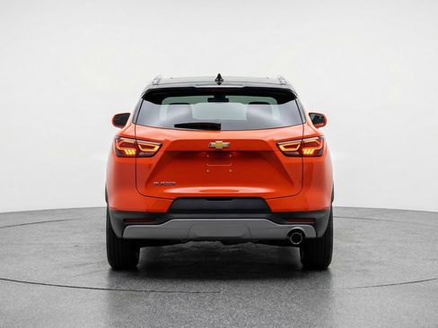Used 2025 Chevrolet Blazer LT FWD image 6