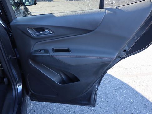 Used 2022 Chevrolet Equinox RS image 26