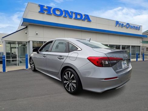 Used 2023 Honda Civic EX image 6