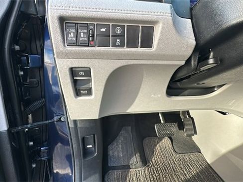 Used 2023 Honda Odyssey EX-L image 21