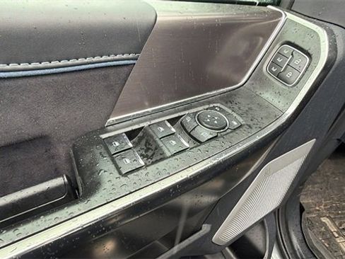 Used 2025 Ford F150 Platinum w/ Equipment Group 702A High image 22