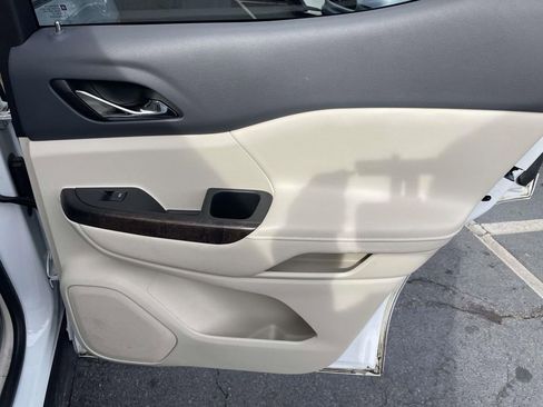 Used 2021 GMC Acadia Denali image 44