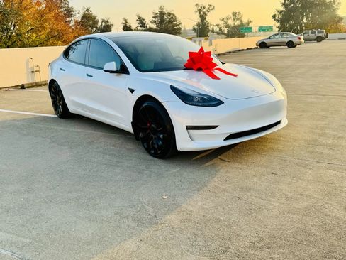 Used 2023 Tesla Model 3 Performance image 8