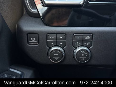 New 2026 GMC Sierra 1500 SLT AWD/4WD image 18