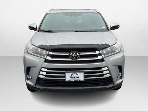 Used 2019 Toyota Highlander Limited image 10