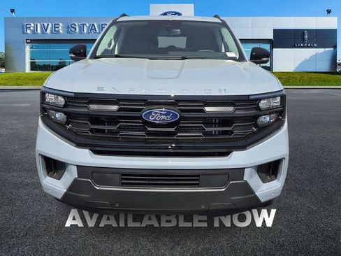 New 2026 Ford Expedition Active image 2