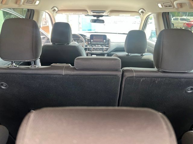 Used 2024 Nissan Pathfinder SV FWD image 12