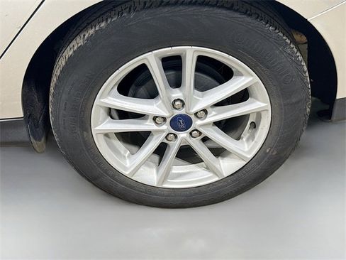 Used 2018 Ford Focus SE image 27
