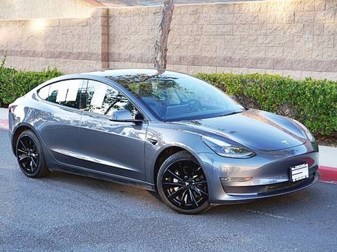 Used 2022 Tesla Model 3 Long Range image 3