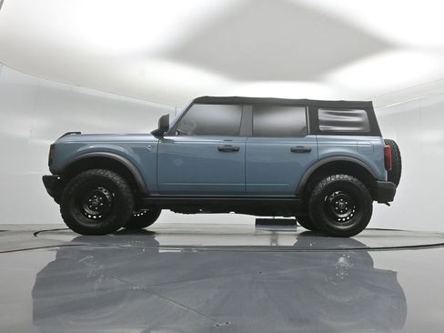Certified 2022 Ford Bronco Black Diamond AWD/4WD image 8