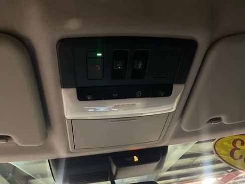 Used 2023 Mitsubishi Outlander SEL Black Edition image 28