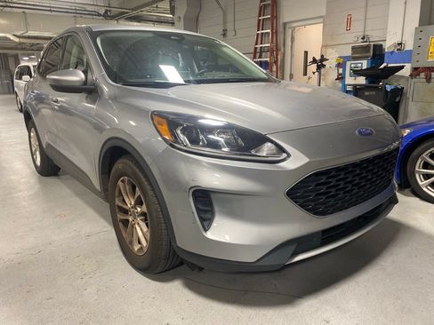 Used 2021 Ford Escape SE w/ Convenience Package FWD image 15