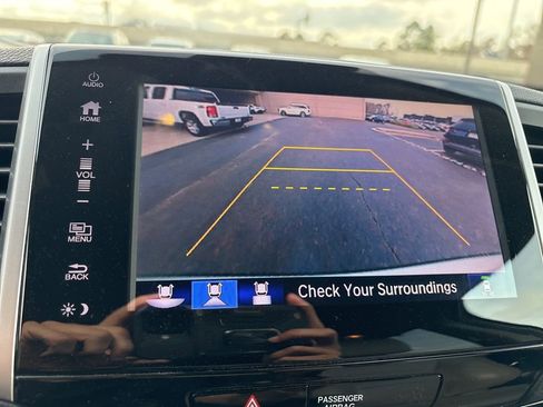 Used 2018 Honda Pilot Elite image 26