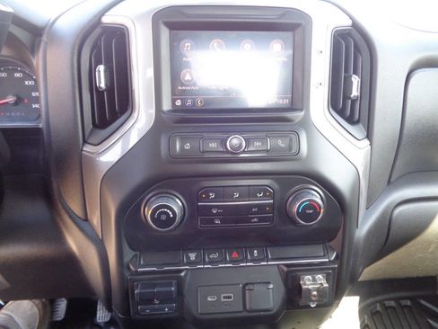 Used 2021 Chevrolet Silverado 2500 W/T w/ WT Fleet Convenience Package image 34