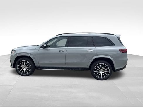 New 2026 Mercedes-Benz GLS 580 4MATIC image 2